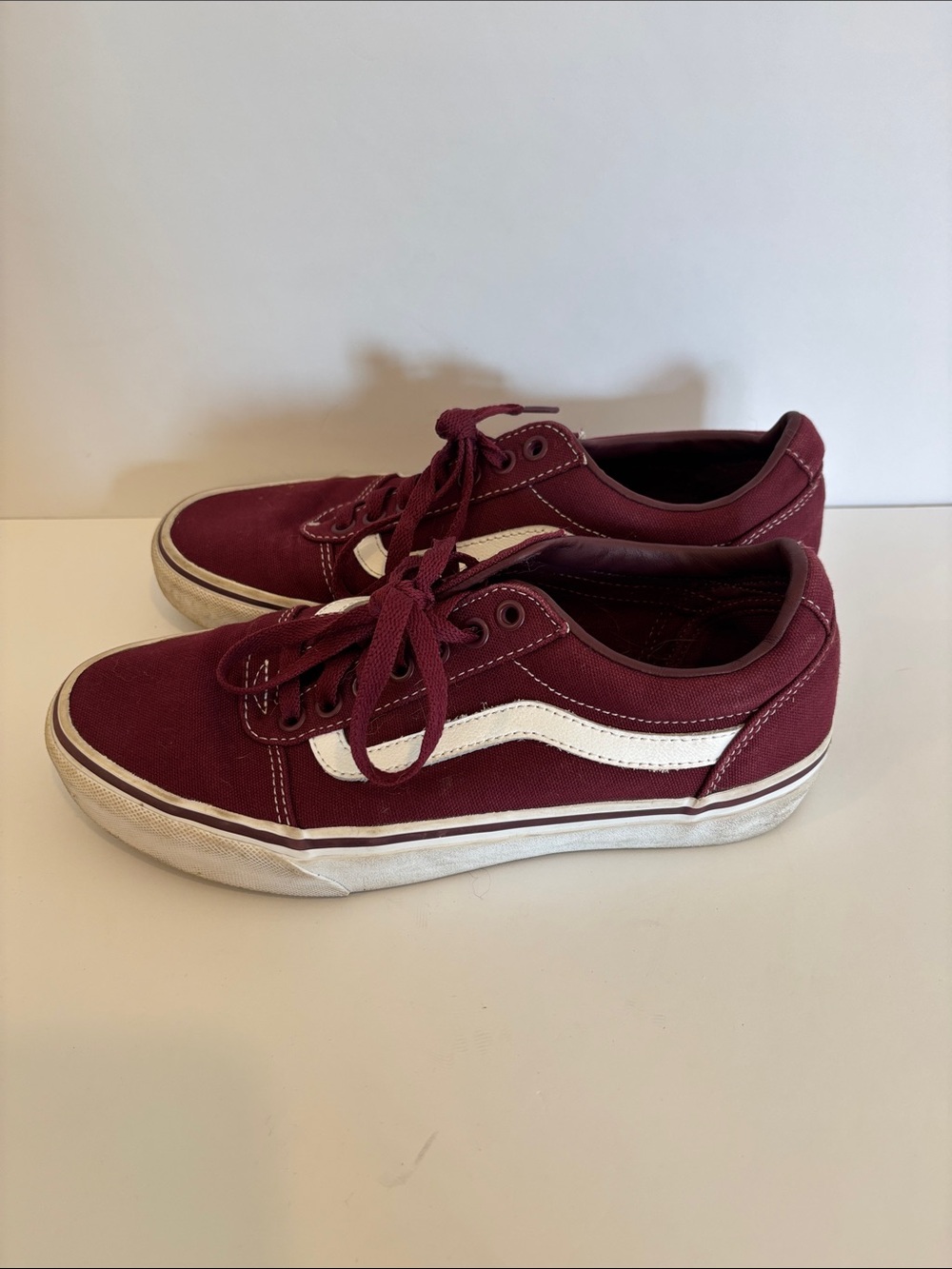 Vans Burgundy Canvas Low-Top Sneakers with White Side Stripe - Picture 2 of 5